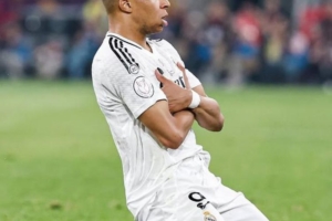Mbappe di Bangku Cadangan: Ancelotti Buka Rahasia ke Putusannya yang Bikin Real Madrid Kalah dari Barcelona